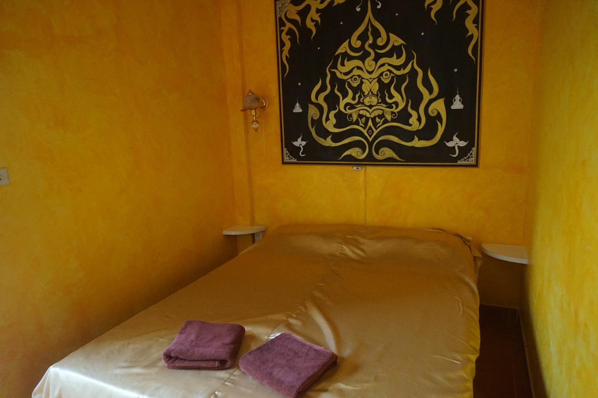 Ban Elephant Blanc Apartment Pantai Kata Luaran gambar