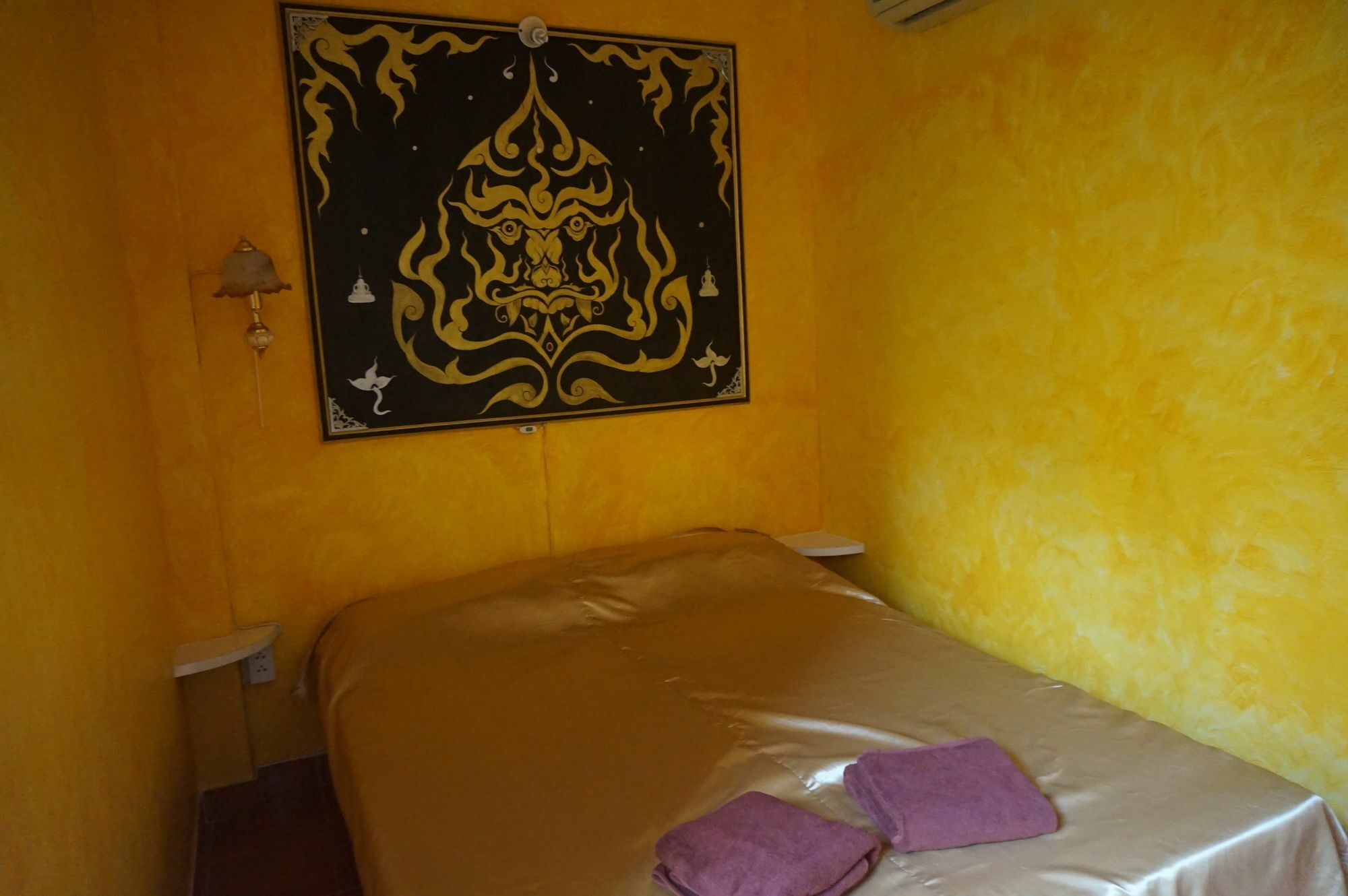 Ban Elephant Blanc Apartment Pantai Kata Luaran gambar